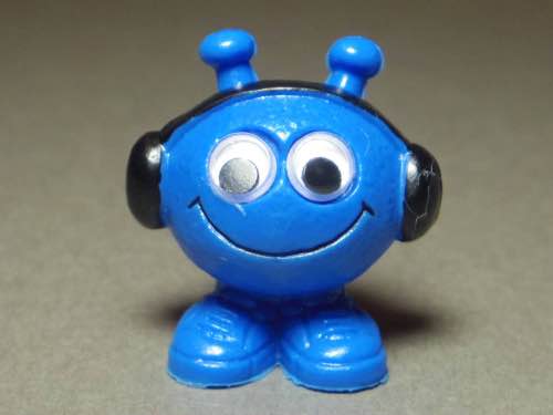 YUTAKA 2001年製 おもちゃ 青色キャラクター YUTAKA 2001年製 おもちゃ 青色キャラクター